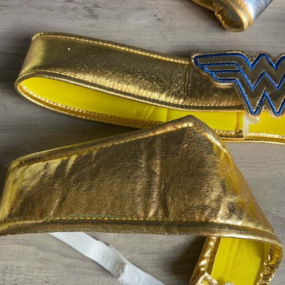 Wonder Woman Kids Costume Dress with Cape, Headband, Wristbands, and Belt- Small - Picture 9 of 10